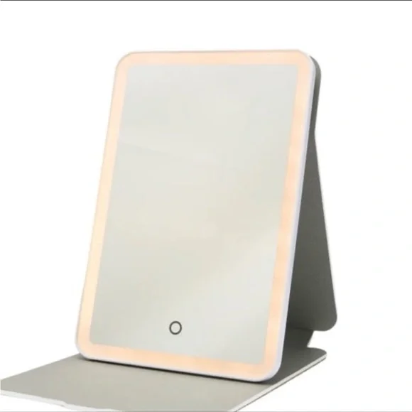 Impressions Vanity LED Light Up Bling Folio Makeup Mirror Silver BNIB